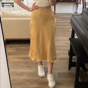 yellow Abercrombie silk, mid-length skirt!